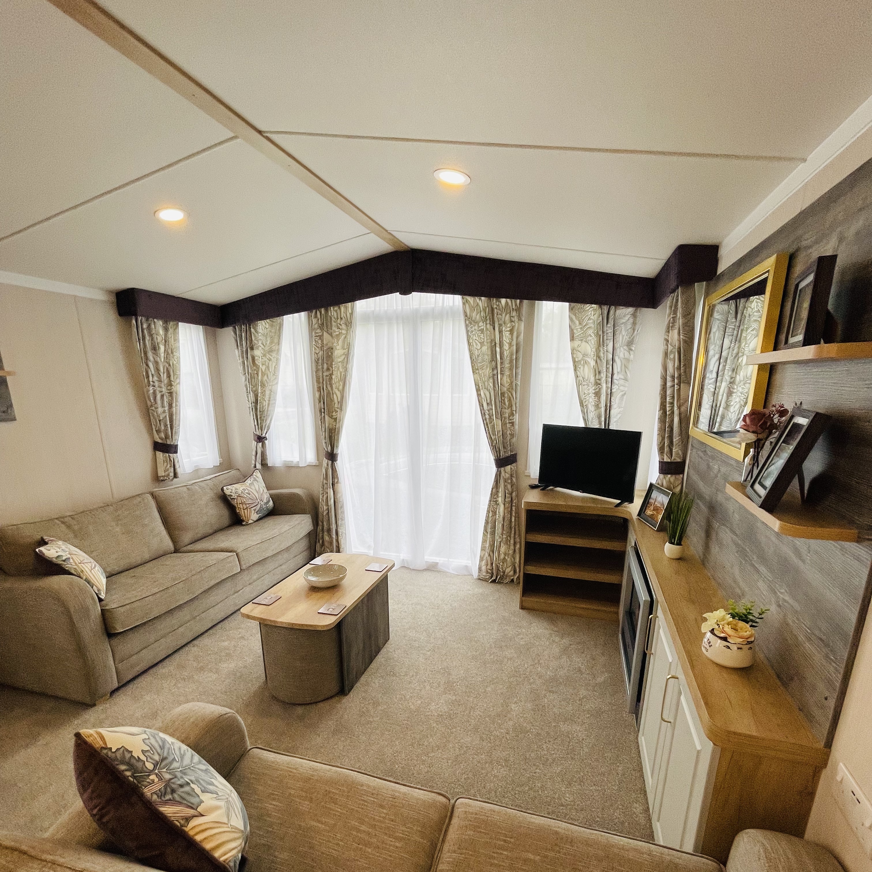 Cornwall Caravan Holidays - Family Lounge